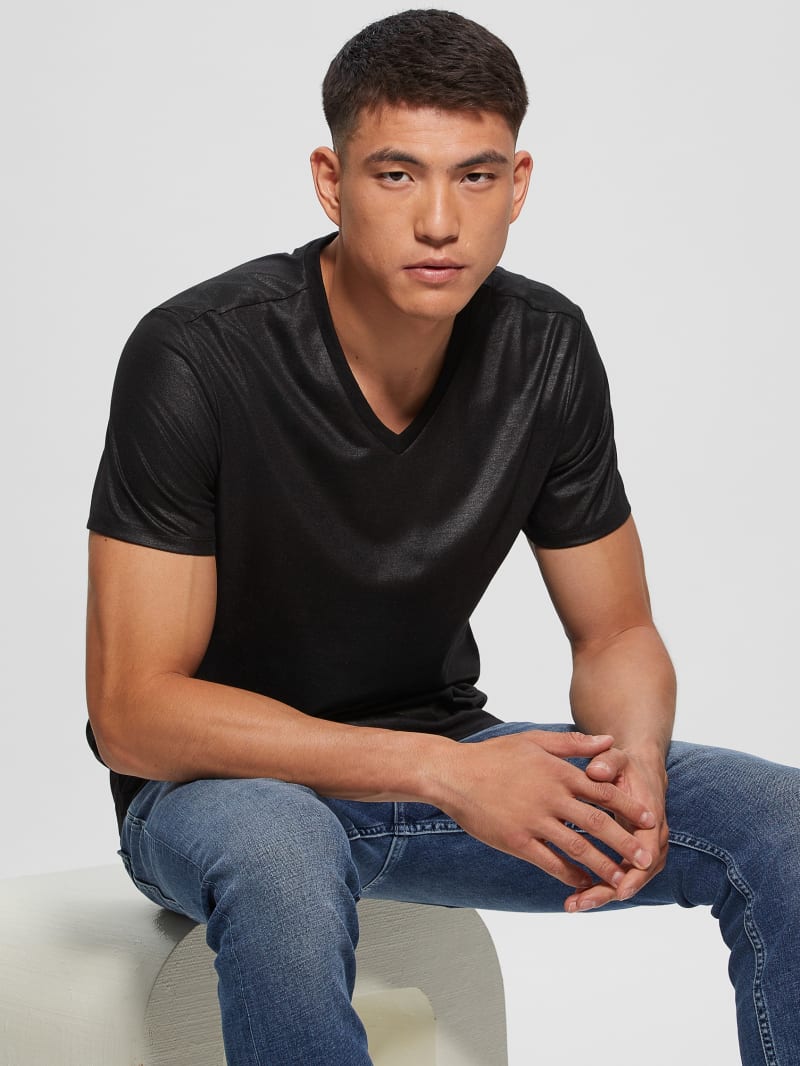 Guess Mason Yoke V-Neck Tee - Black